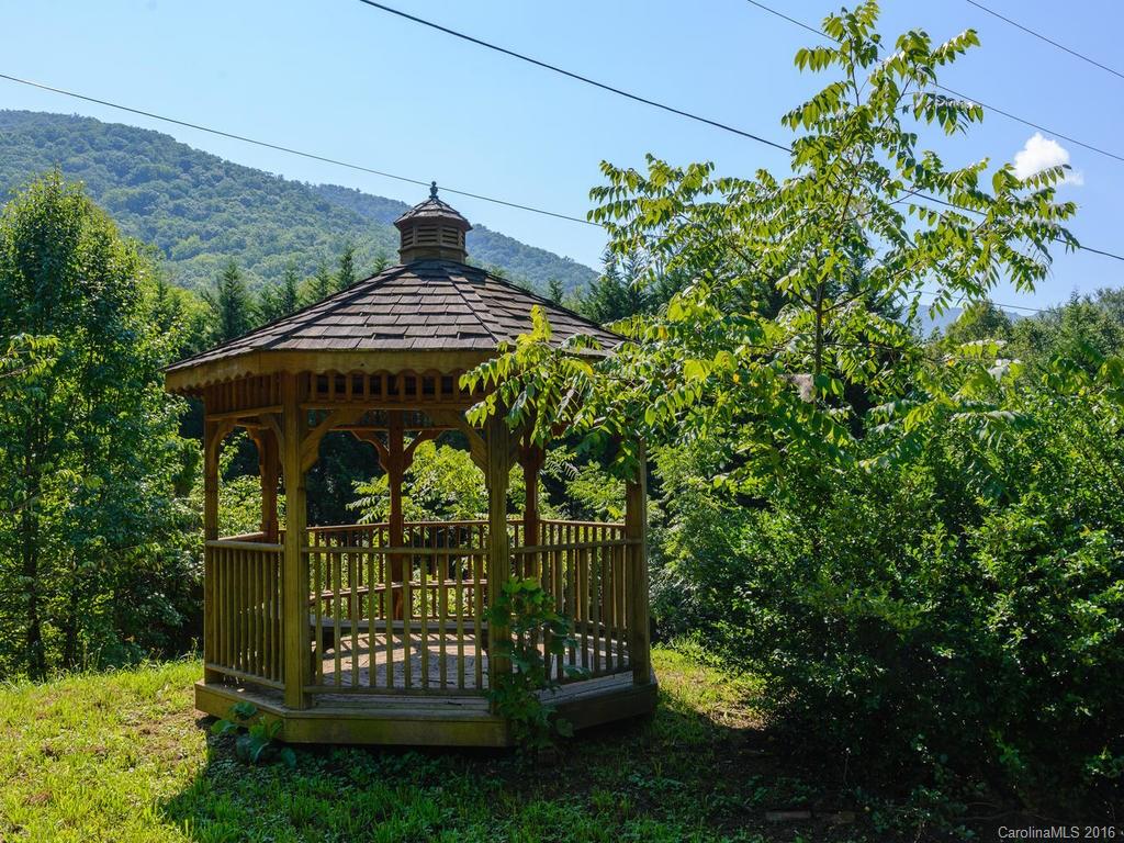 86 Davis Chapel Road Candler NC 28715