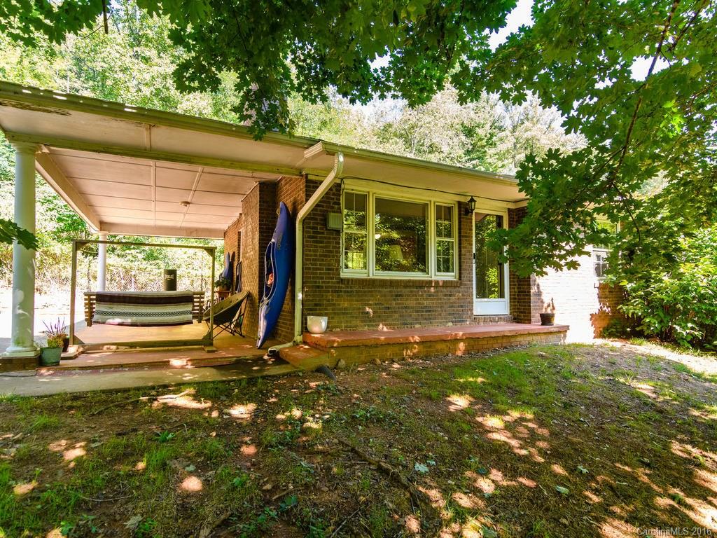 86 Davis Chapel Road Candler NC 28715