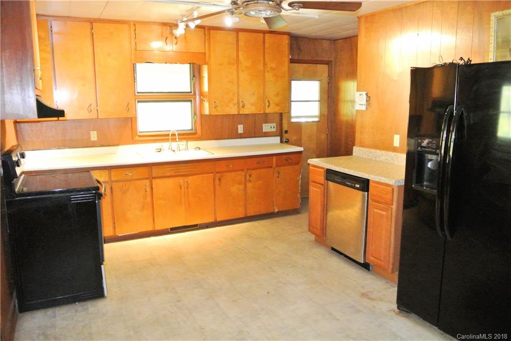 26 Mckinnish Cove Road Asheville NC 28806