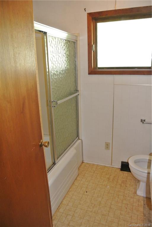 26 Mckinnish Cove Road Asheville NC 28806