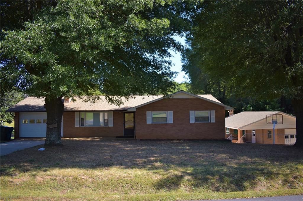 1484 20th Street Ne Hickory NC 28601