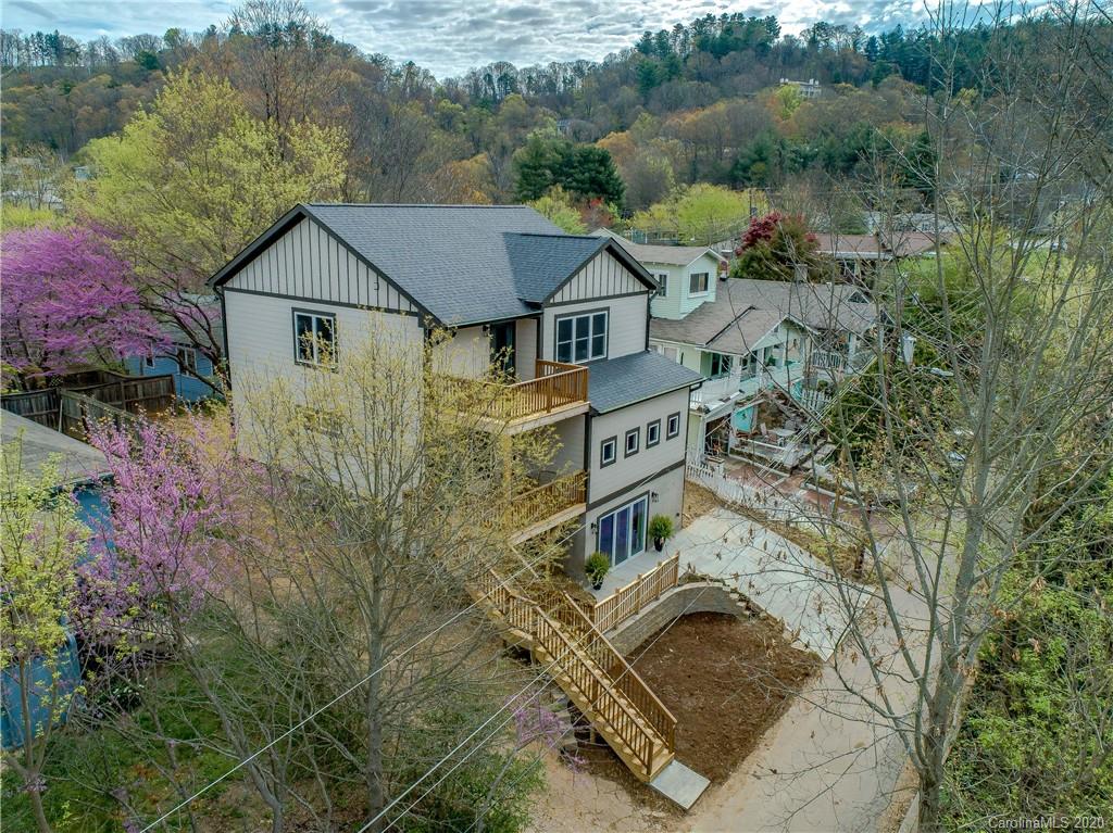 32 Huntington Street Asheville NC 28801