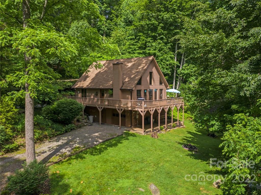 416 West Ridge Drive Burnsville NC 28714