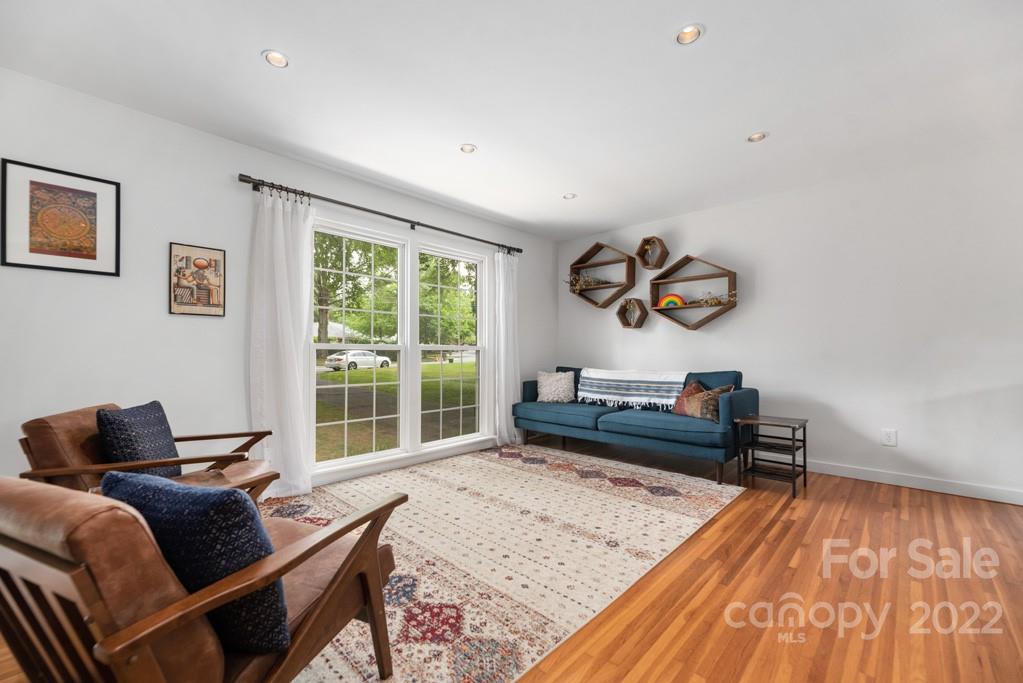 3920 Pemberton Drive Charlotte NC 28210