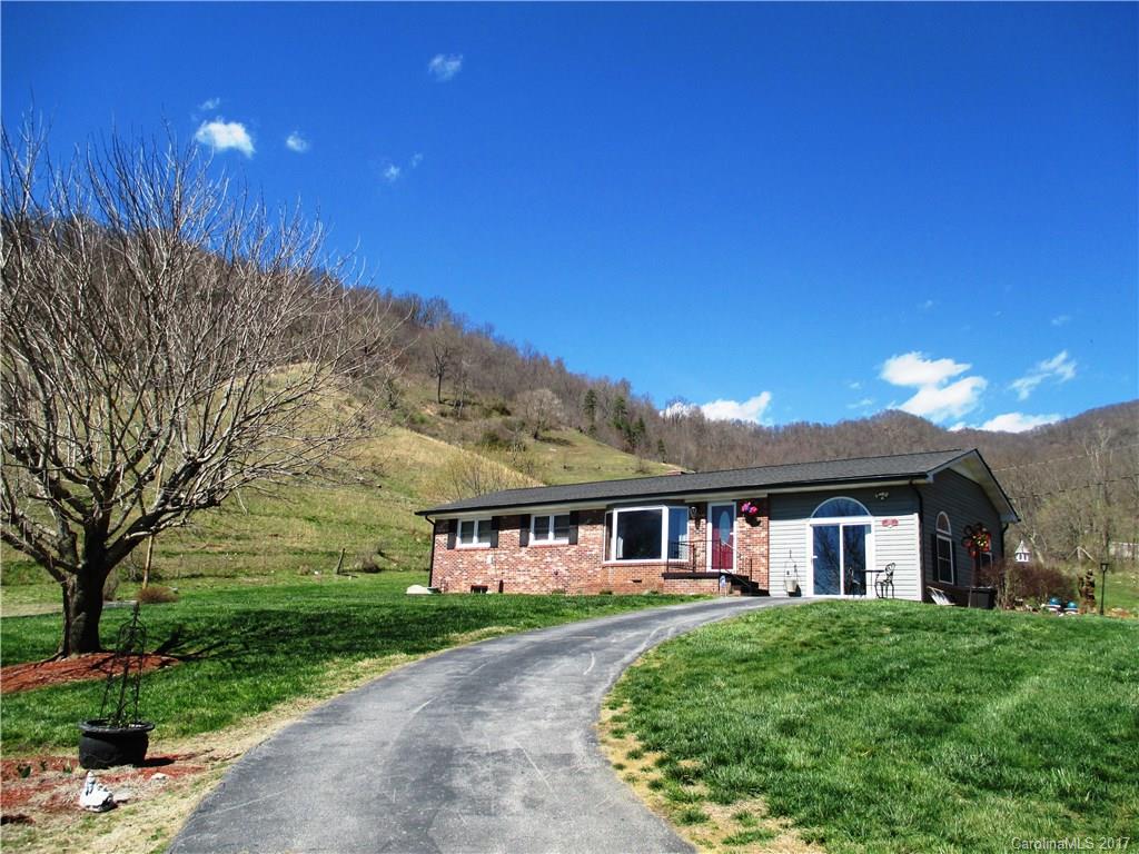 807 Silvers Cove Road Clyde NC 28721