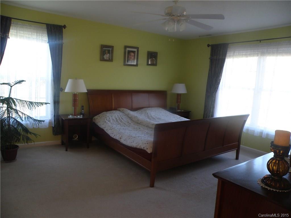 360 Hemlock Springs Trail Weaverville NC 28787