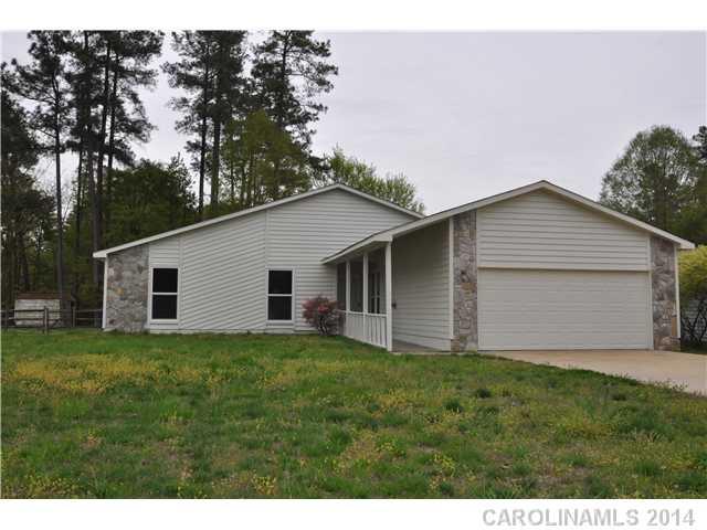 7006 Huntsmaster Drive Charlotte NC 28277