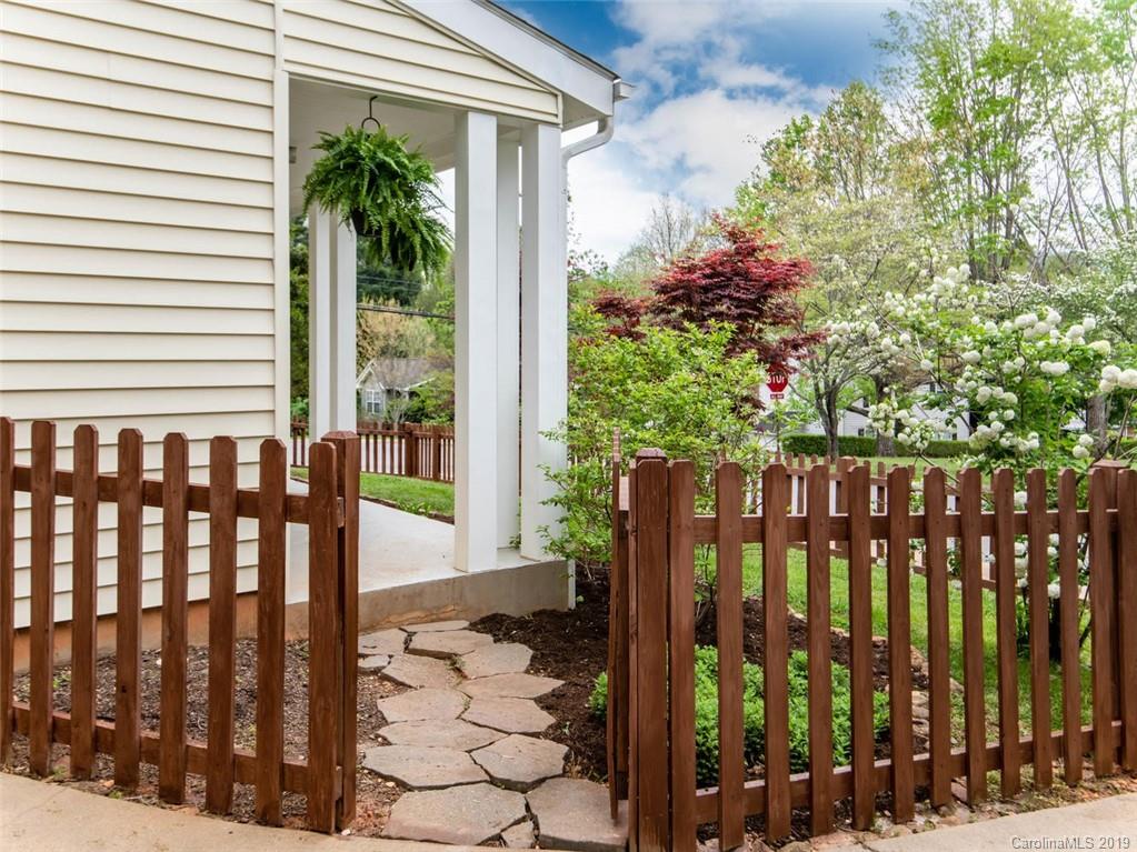 1 Rosemont Court Asheville NC 28803