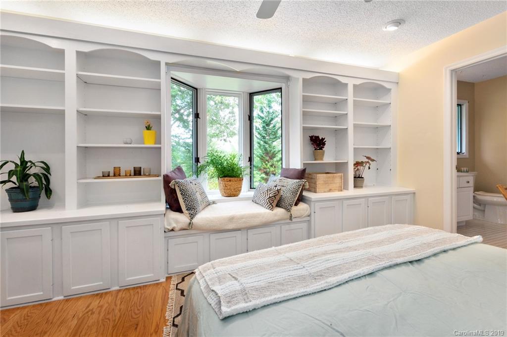 34 Hillcreek Drive Asheville NC 28804