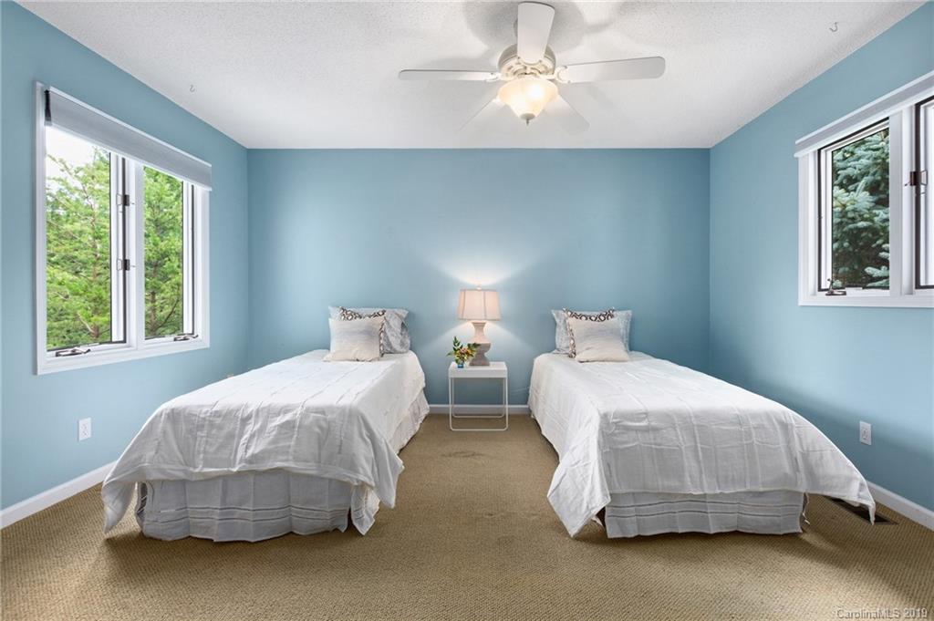 34 Hillcreek Drive Asheville NC 28804