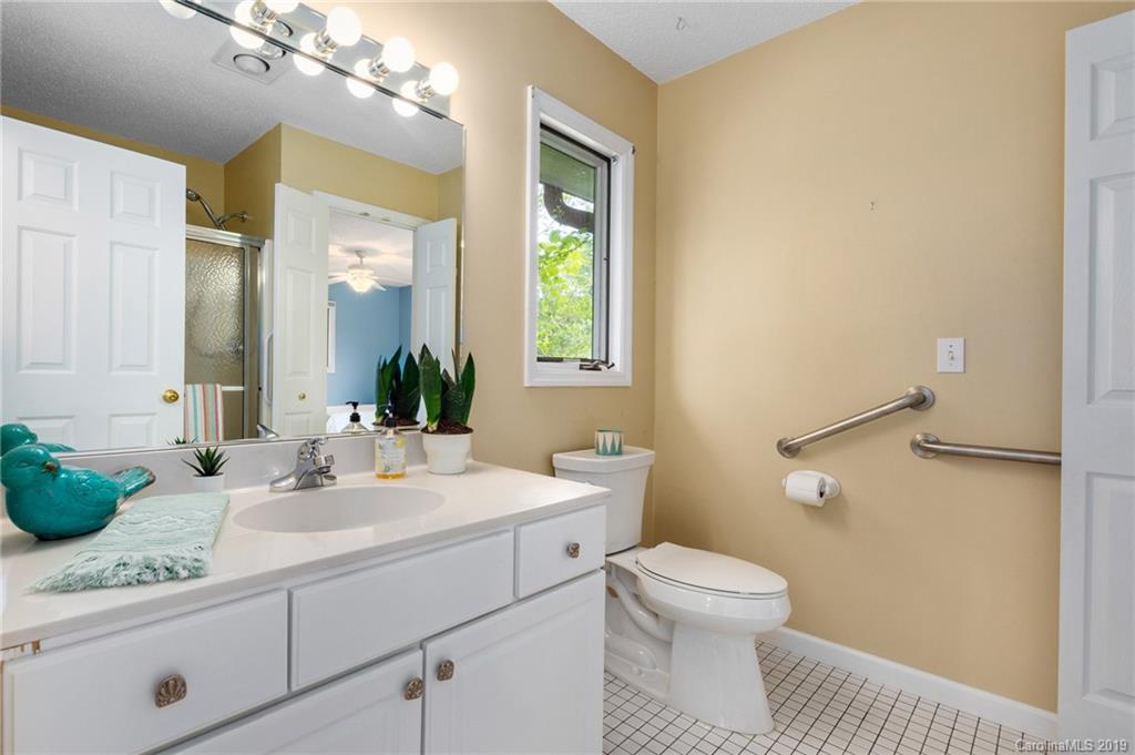 34 Hillcreek Drive Asheville NC 28804
