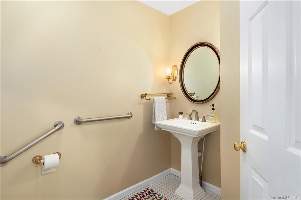 34 Hillcreek Drive Asheville NC 28804