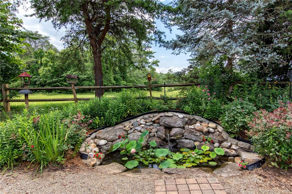 34 Hillcreek Drive Asheville NC 28804