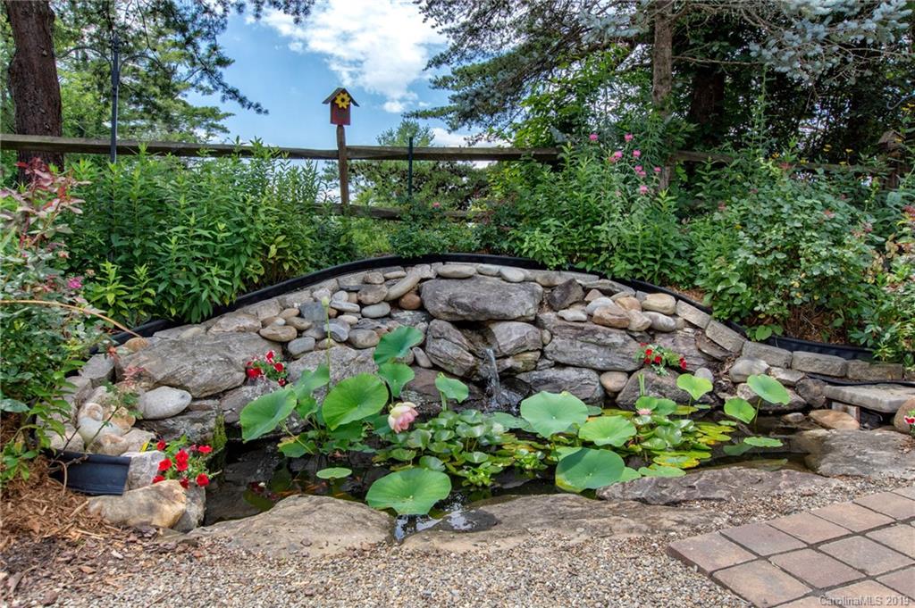 34 Hillcreek Drive Asheville NC 28804