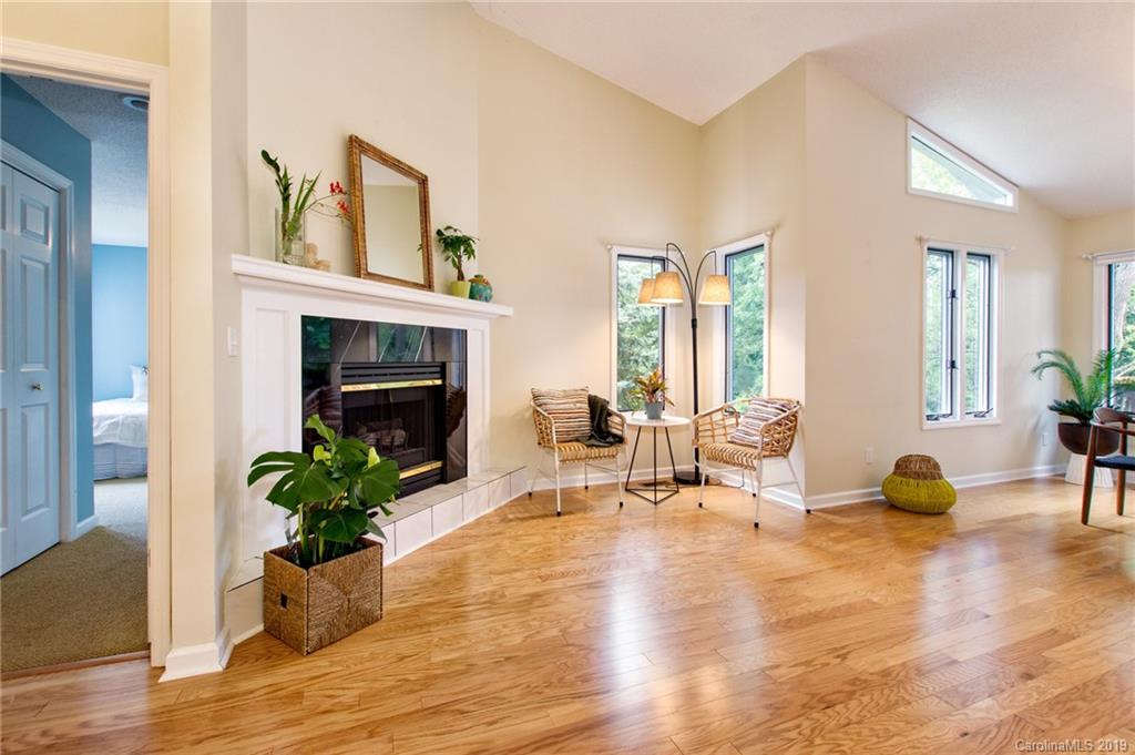 34 Hillcreek Drive Asheville NC 28804
