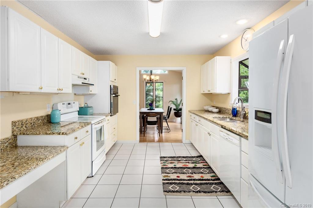 34 Hillcreek Drive Asheville NC 28804
