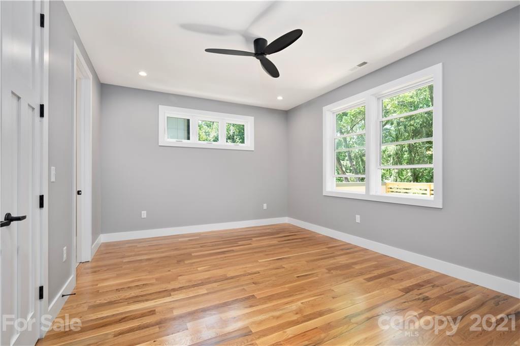 29 Rex Drive Asheville NC 28806