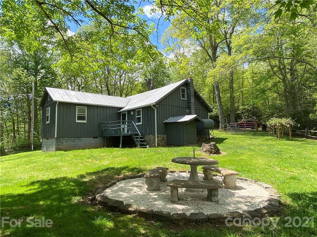 265 Twilight Way Burnsville NC 28714