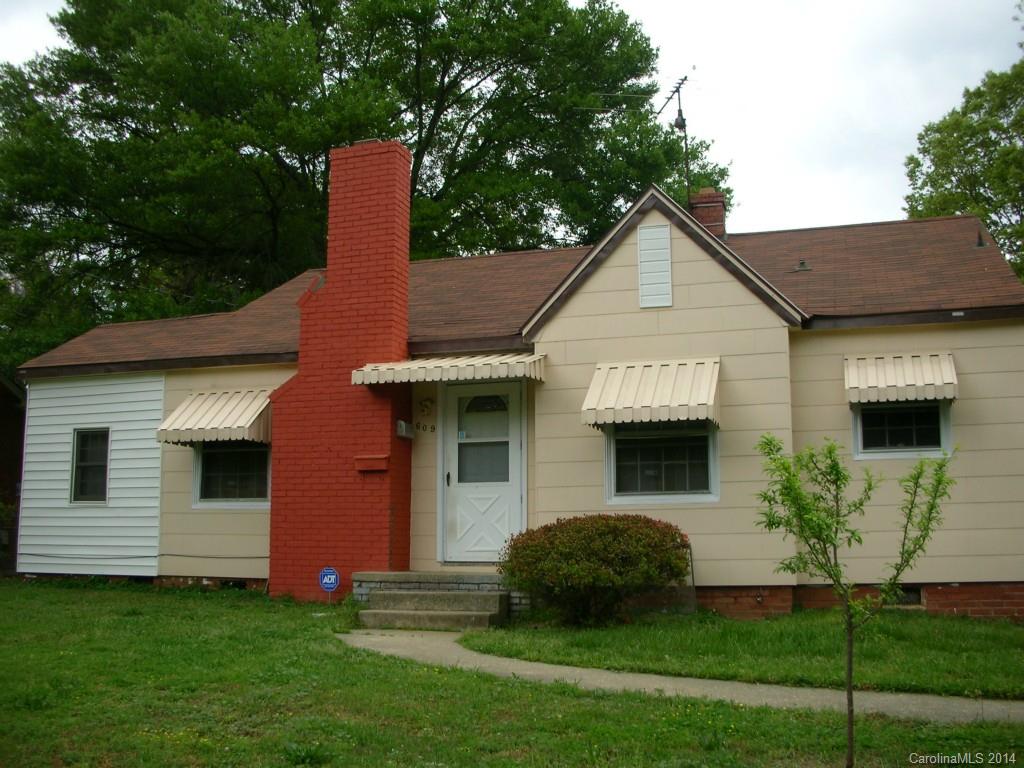 609 Ambassador Street Charlotte NC 28208
