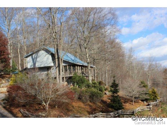 20 Red Oak Lane Burnsville NC 28714