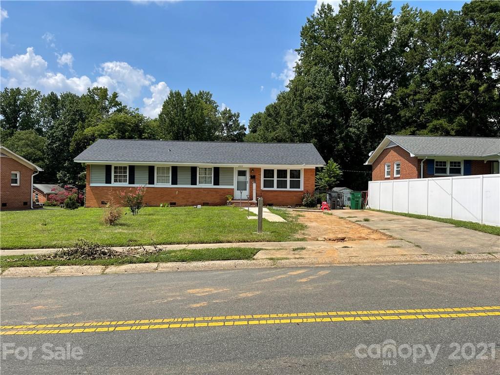 4909 Cinderella Road Charlotte NC 28213