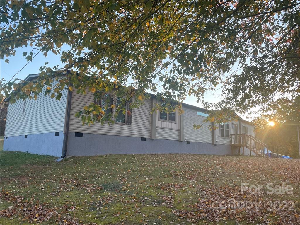 56 Luther Road Candler NC 28715