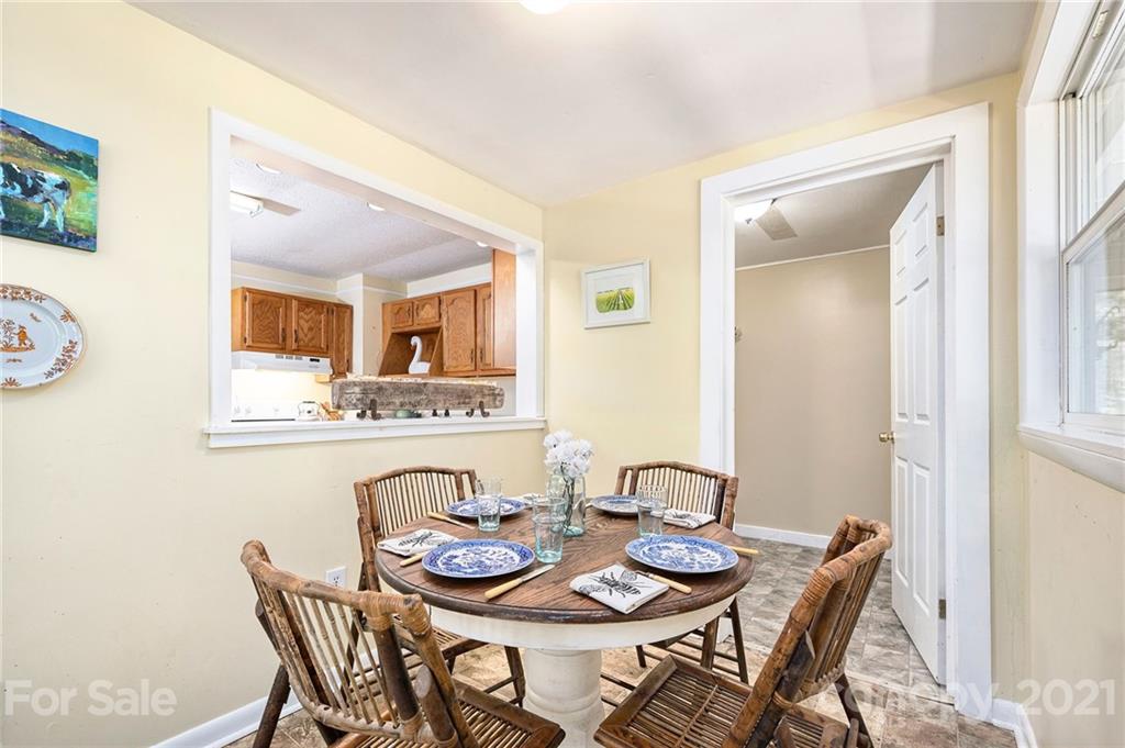 9 Brittmore Place Swannanoa NC 28778