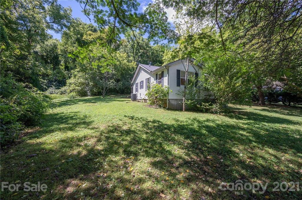 9 Brittmore Place Swannanoa NC 28778