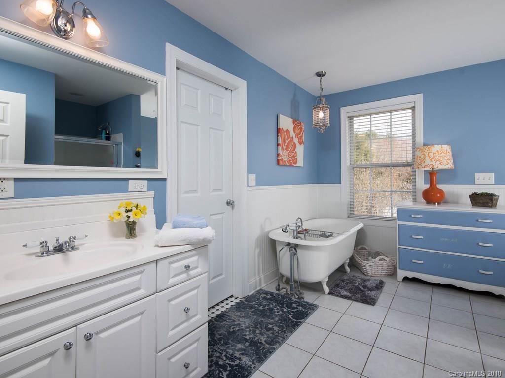 2 Feather Drive Asheville NC 28805