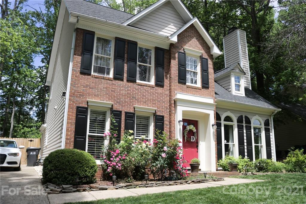7723 Bridle Court Charlotte NC 28216