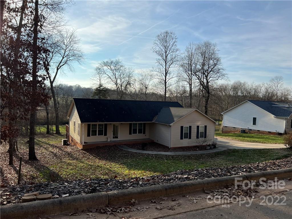 886 Westside Drive Newton NC 28658
