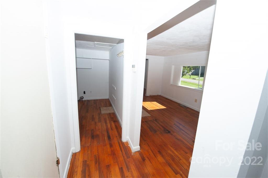 105 Smith Graveyard Road Asheville NC 28806