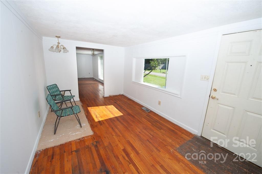 105 Smith Graveyard Road Asheville NC 28806