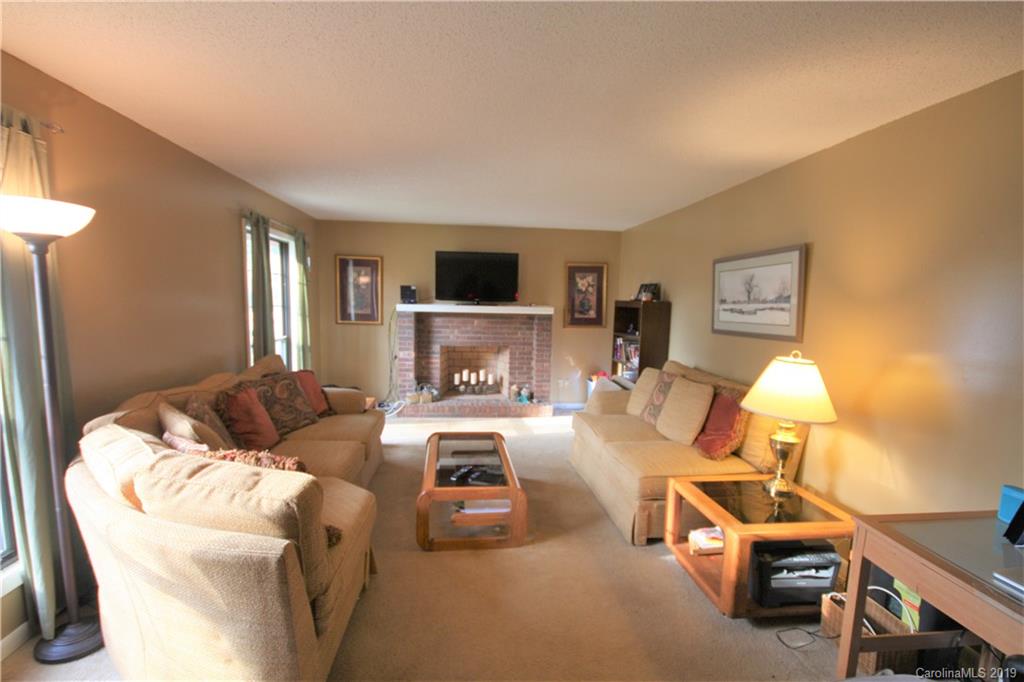 7 Jean Drive Asheville NC 28803
