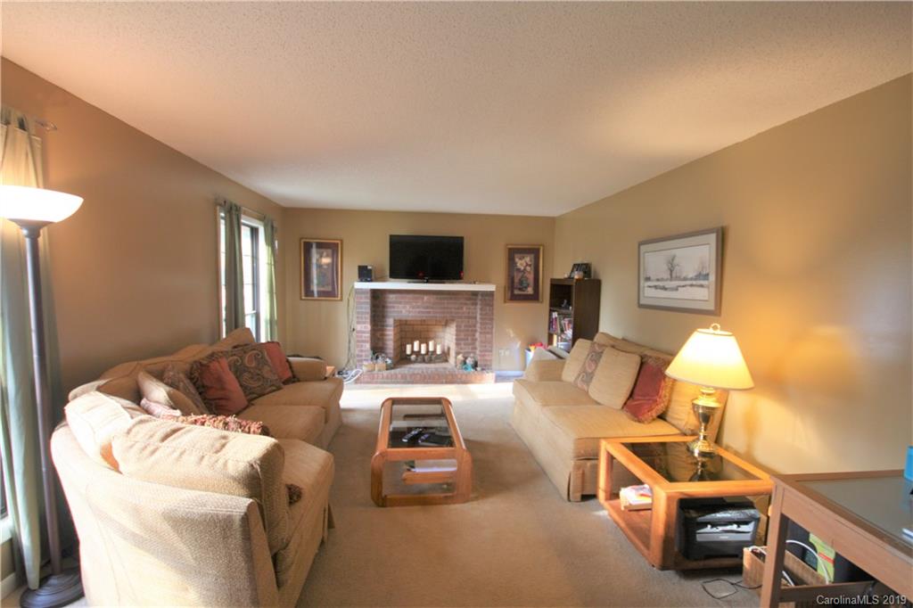 7 Jean Drive Asheville NC 28803