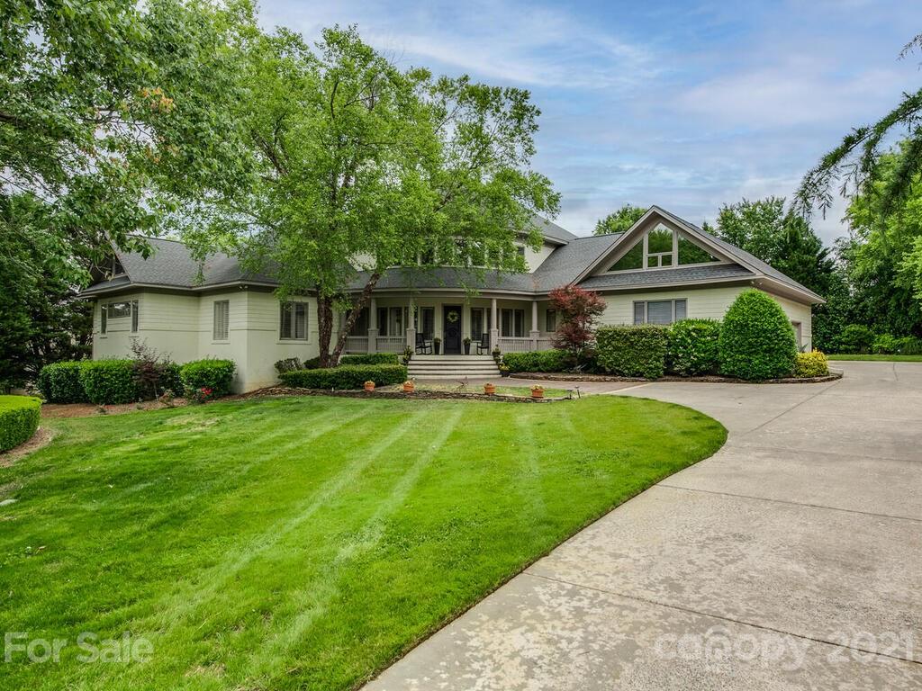 8813 Covey Rise Court Charlotte NC 28226