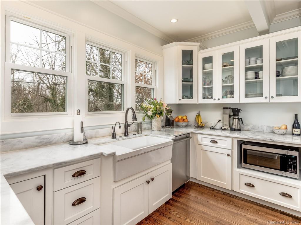 20 Sylvan Avenue Asheville NC 28801