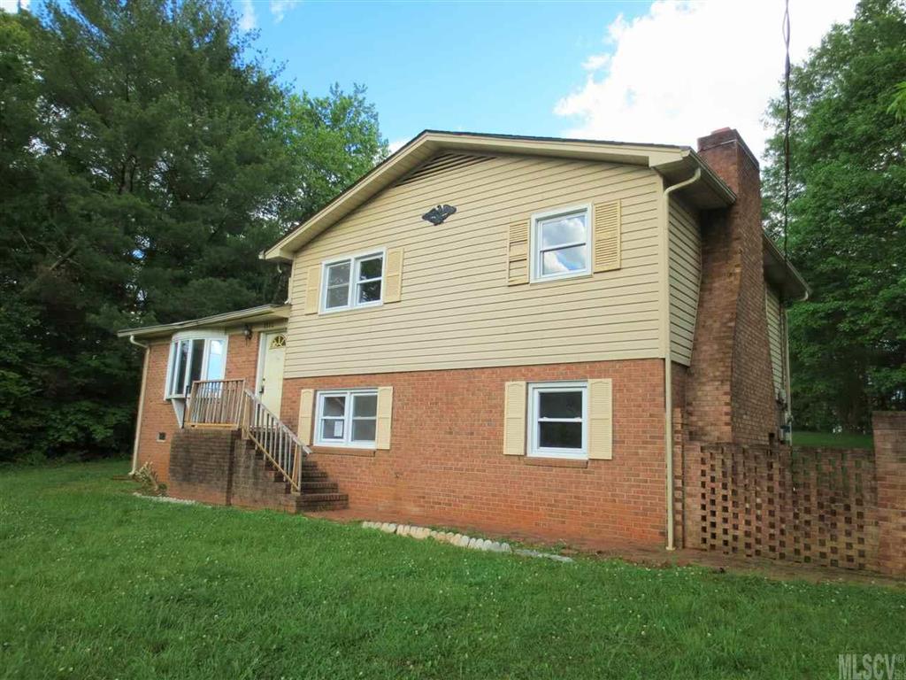 4004 22nd Street Ne Hickory NC 28601
