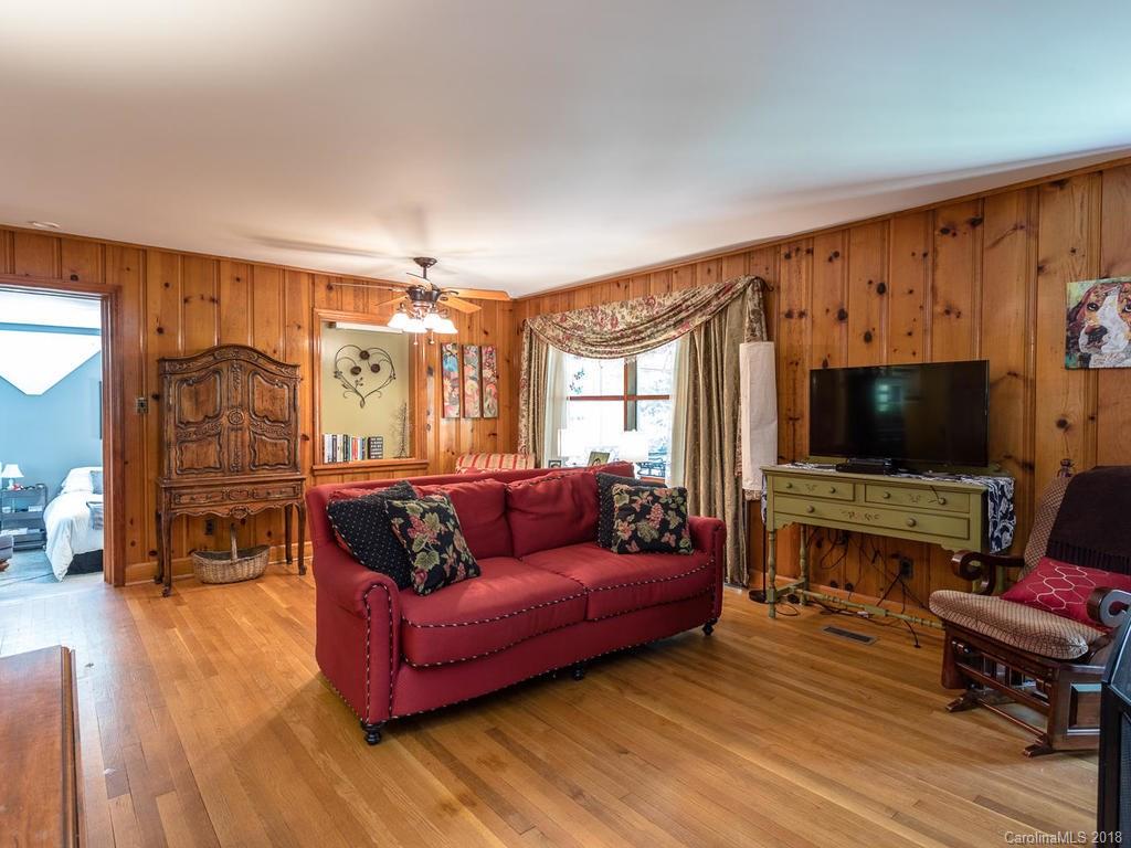 221 School Road Asheville NC 28806