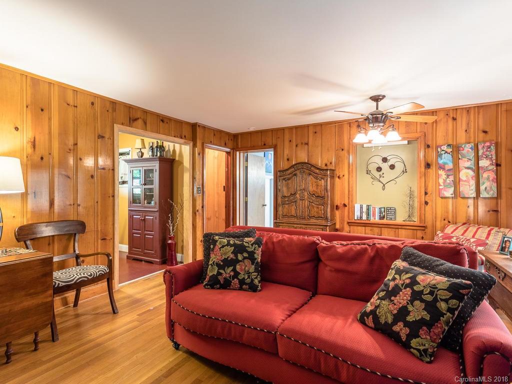 221 School Road Asheville NC 28806