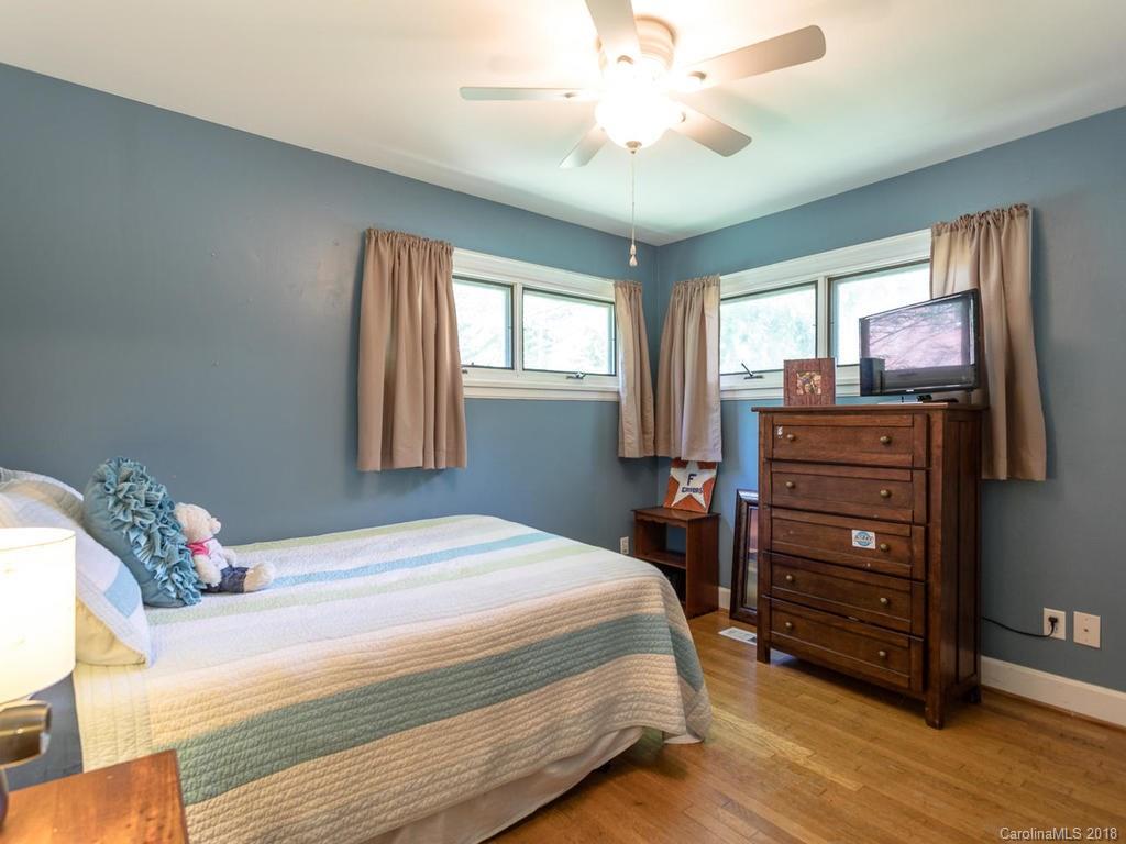 221 School Road Asheville NC 28806