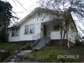 16 Robindale Avenue Asheville NC 28801