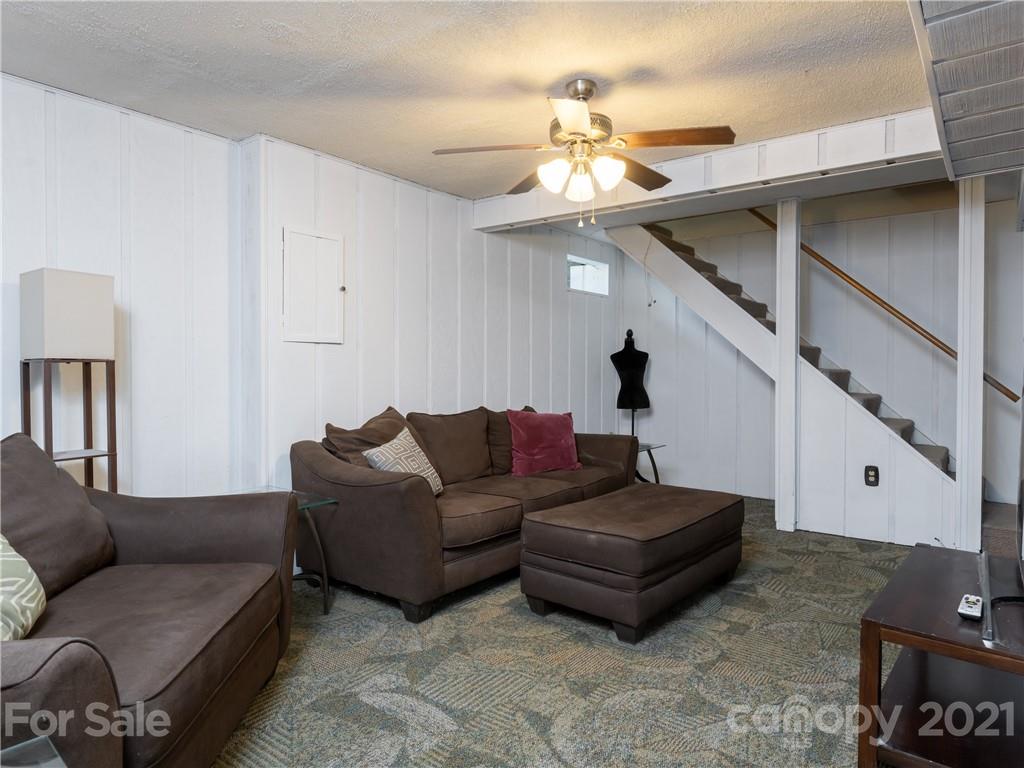 18 Fieldcrest Road Arden NC 28704