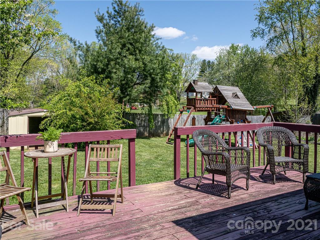 18 Fieldcrest Road Arden NC 28704