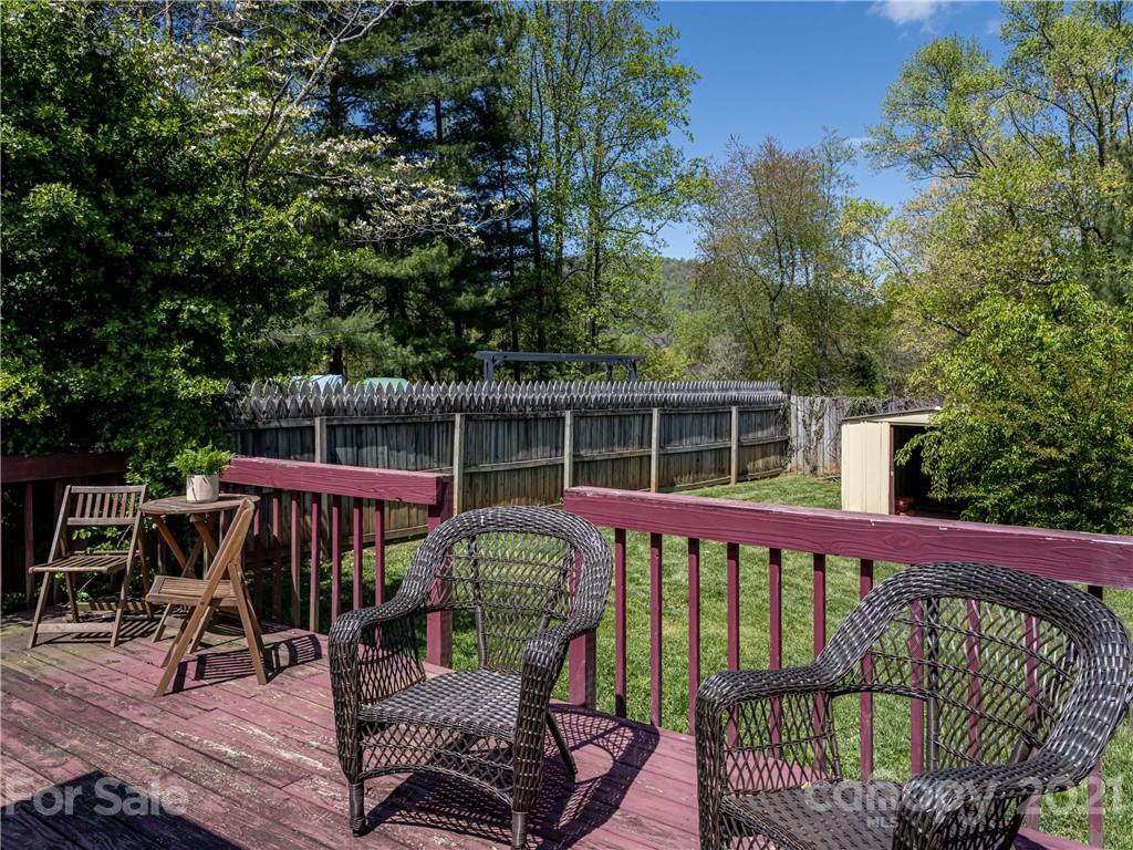 18 Fieldcrest Road Arden NC 28704