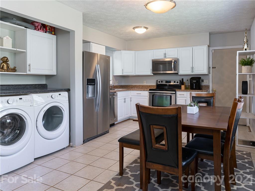 18 Fieldcrest Road Arden NC 28704
