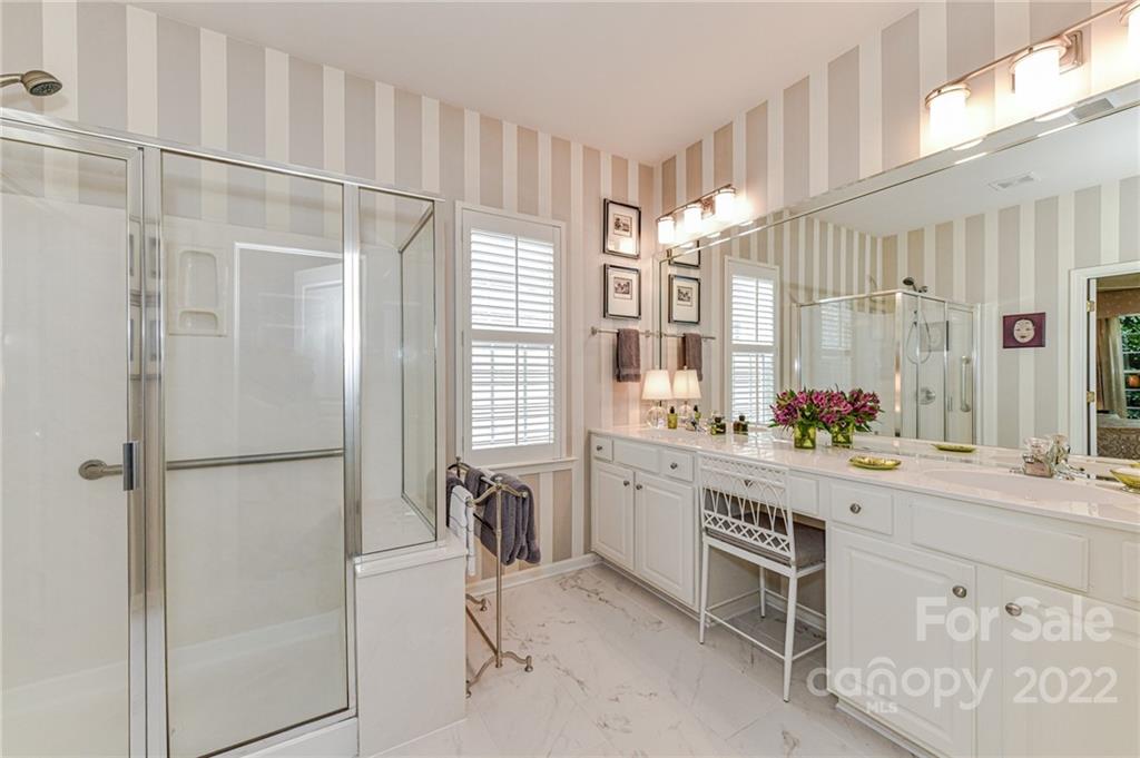 8607 Robinson Meadow Court Charlotte NC 28277
