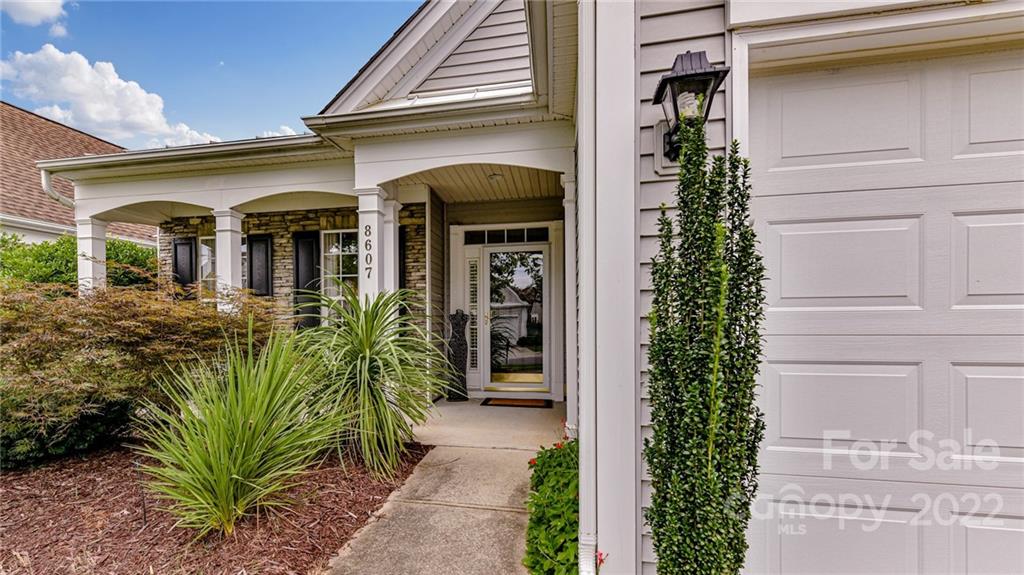 8607 Robinson Meadow Court Charlotte NC 28277