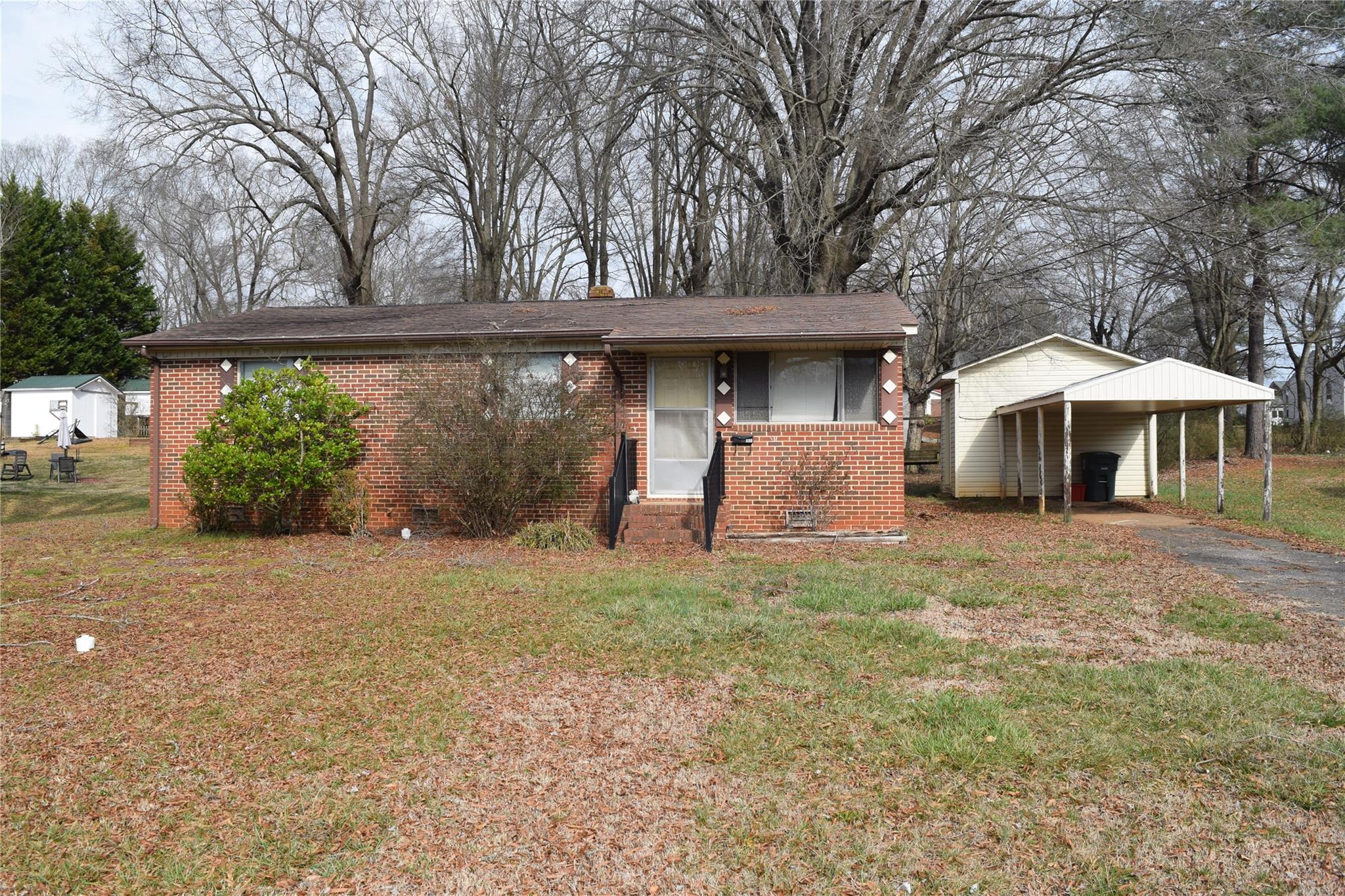 226 W 20th Street Newton NC 28658