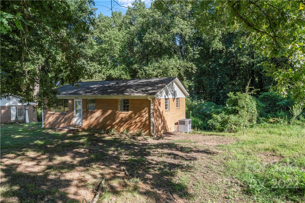 2452 Twin Avenue Gastonia NC 28052